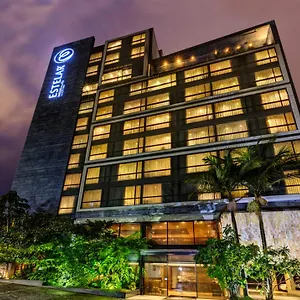 Hotel Estelar Parque De La 93, Bogota